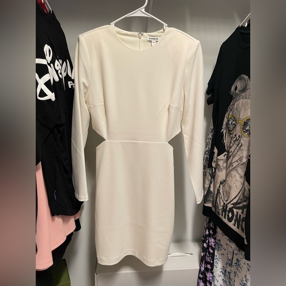 EXPRESS Strong Shoulder Side Cutout Mini Dress - Picture 11 of 15
